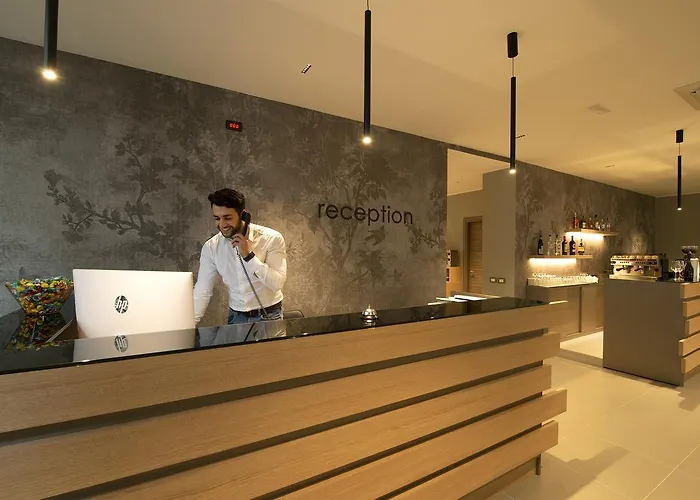 Hotel H21