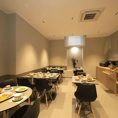 Hotel H21 3*